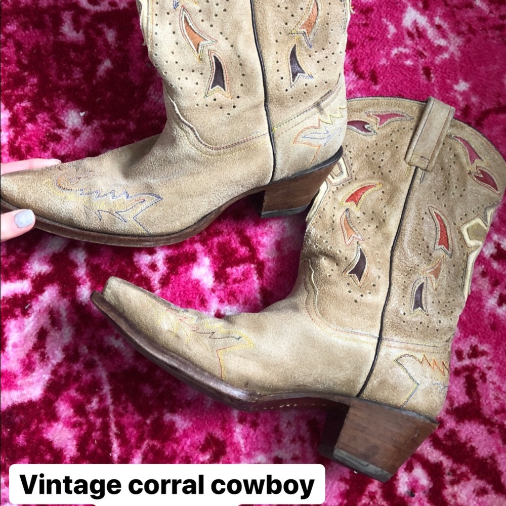 SOLD Corral cowboy boots